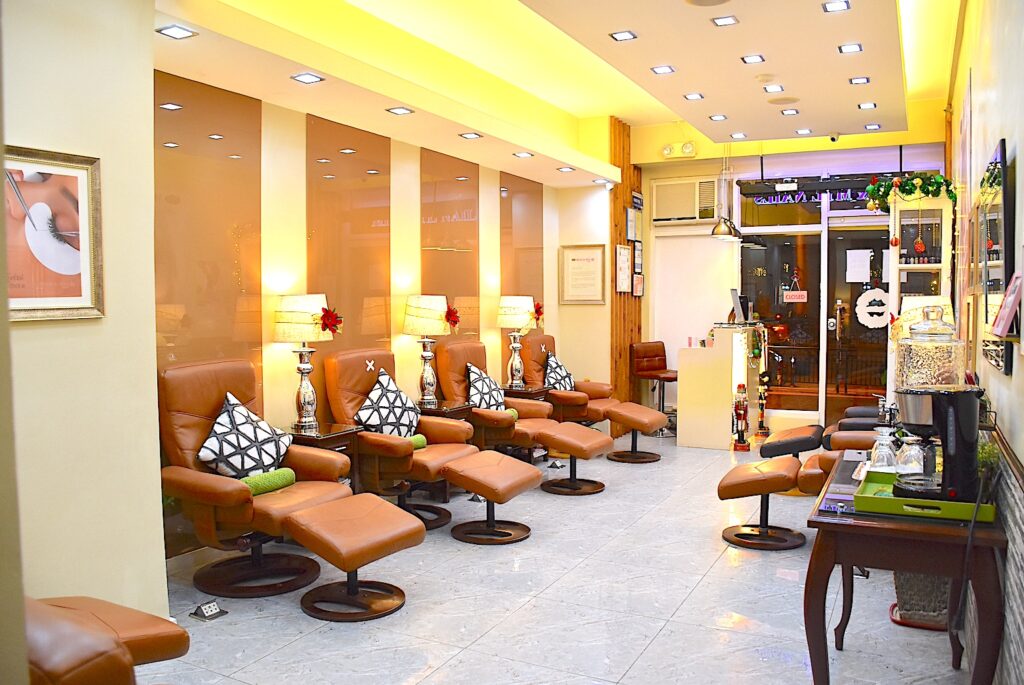 Ortigas Center Mich & Myl Nails