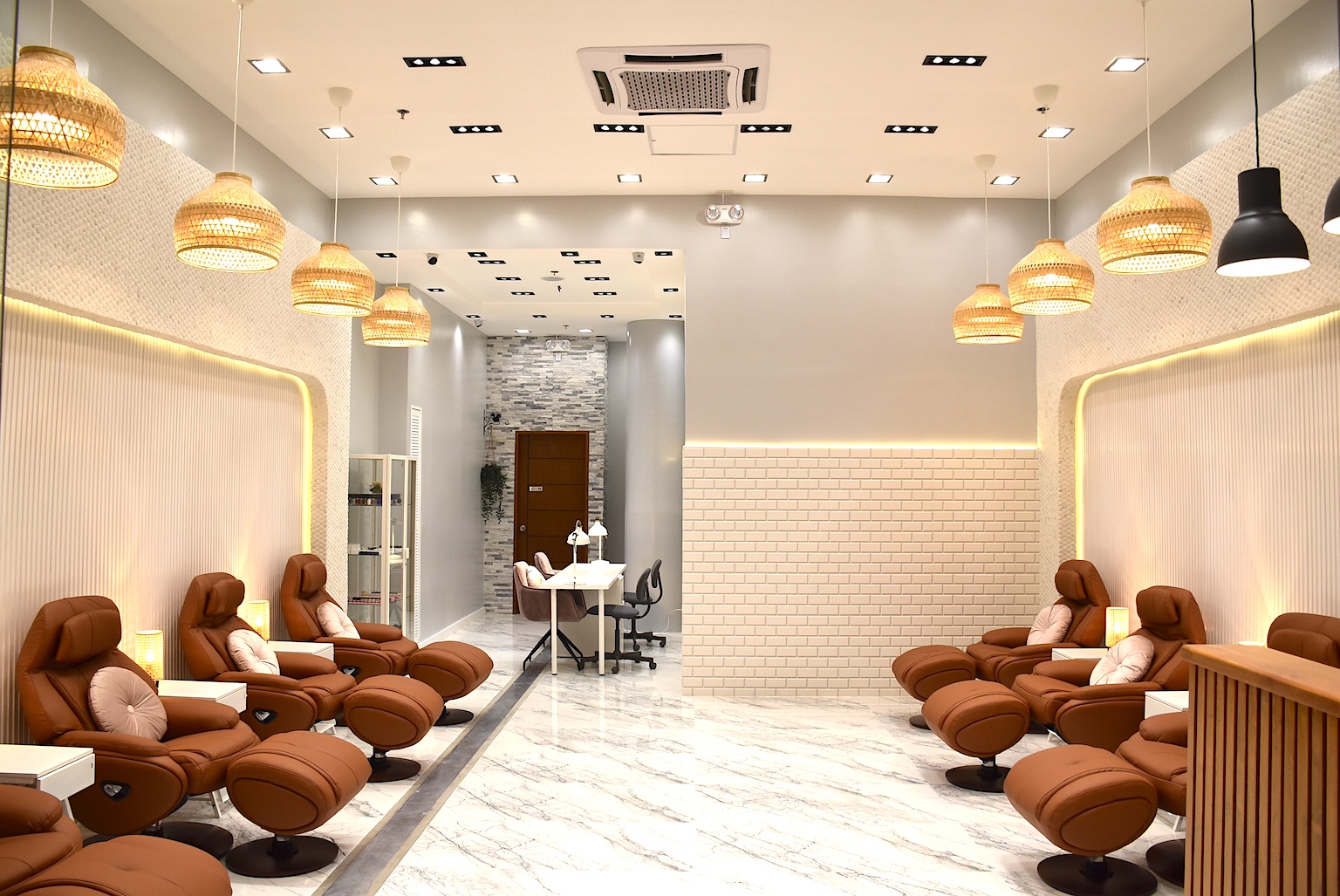 TOPGEL Nail Salon